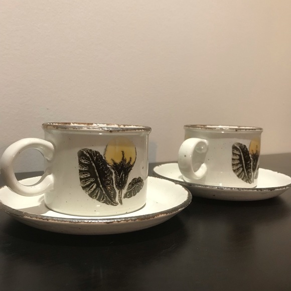 Cups with saucers Stonehenge Midwinter made in England - Picture 2 of 3